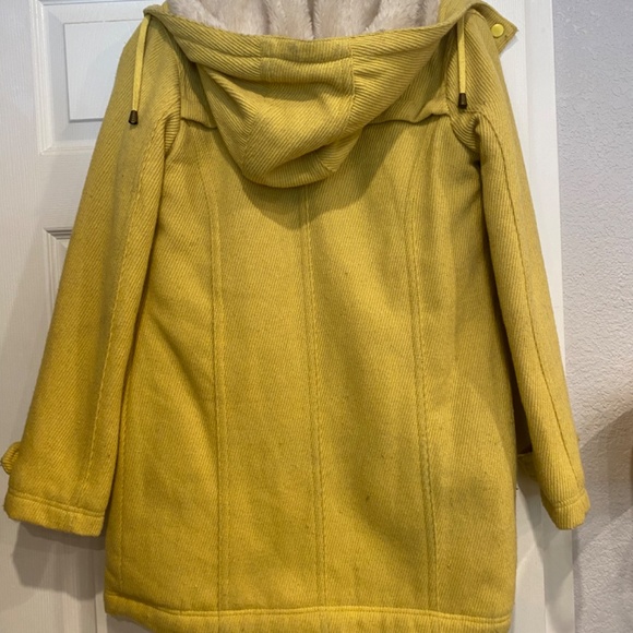 Yellow Corduroy hooded Peacoat, fully faux fur lined (medium) - Picture 4 of 4